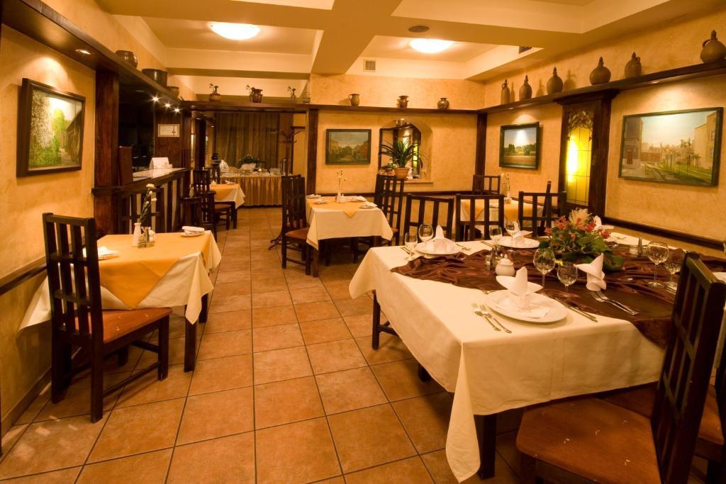 Hotel Retman Stary Toruń Kültér fotó
