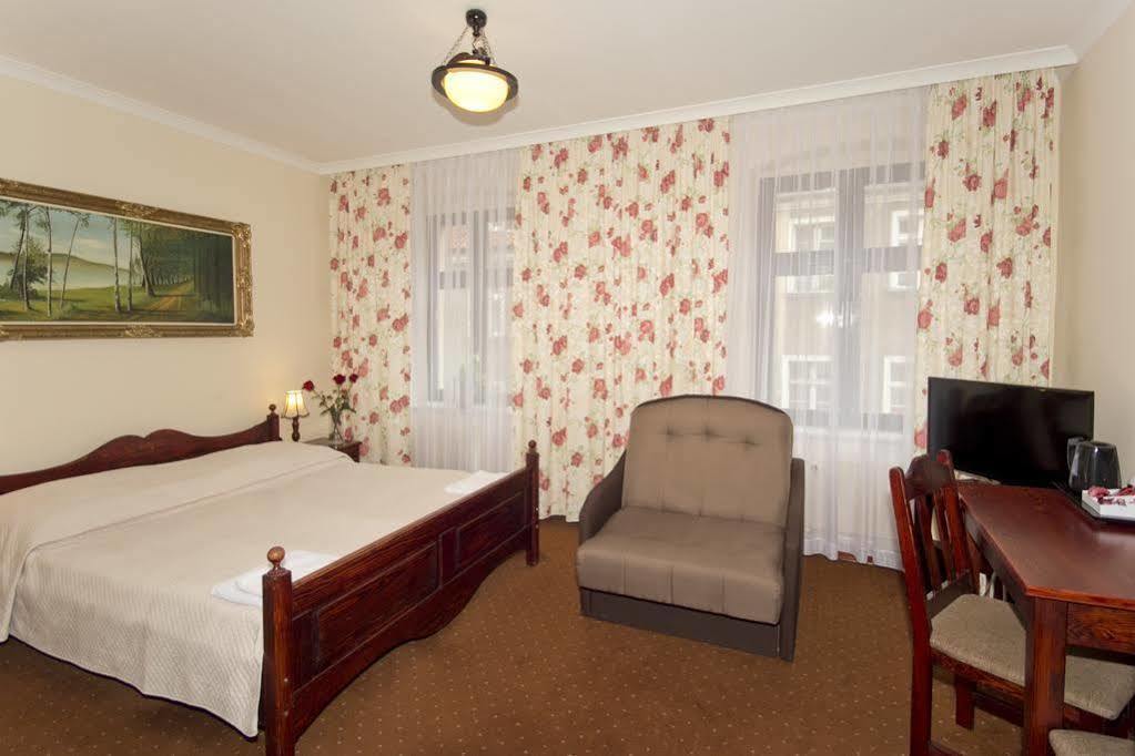 Hotel Retman Stary Toruń Kültér fotó